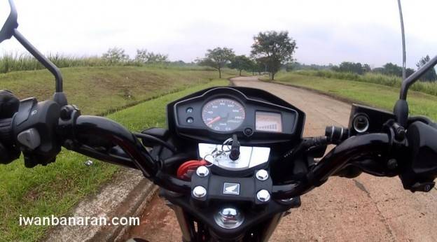 Onboard video accelerasi Honda Verza 150…..0-70km/jam tembus 5,10detik!!