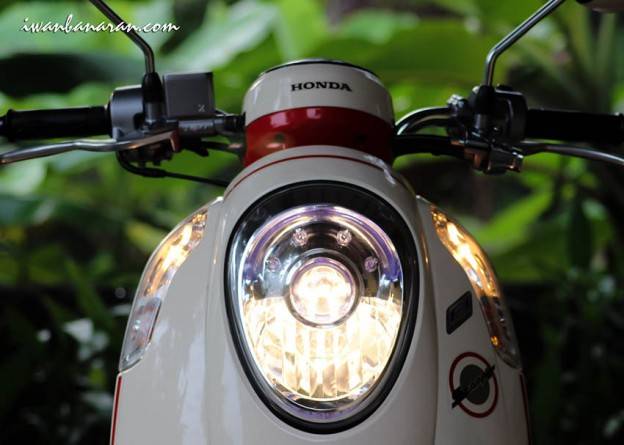 Apa yang ingin brosis ketahui tentang Honda Scoopy FI…..