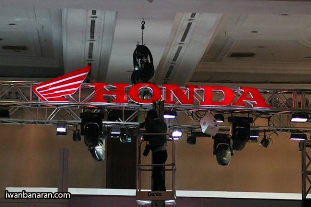 Mencoba memecahkan kode Honda K45….