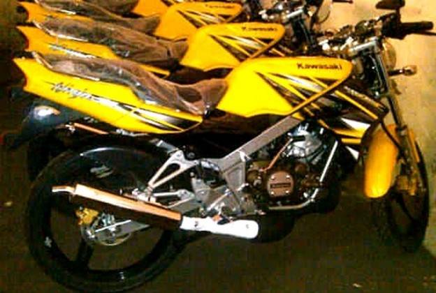 Kawasaki diam-diam merilis warna baru Ninja150SS…..