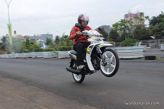 Kupas tuntas Yamaha Force 115…..torsi lumayan sadis!!