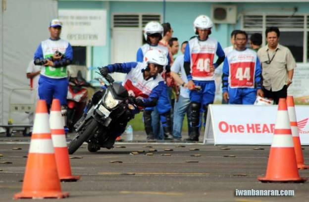 Honda gelar safety riding instructor competition ke-7 diLombok. CB150R menjadi maskot menggantikan NMP….