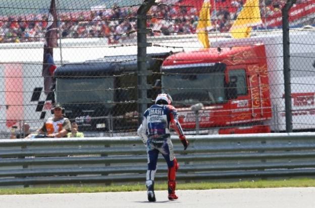 Motogp : Lorenzo akan absen didua race….Pedrosa akan melihat kondisi!!…