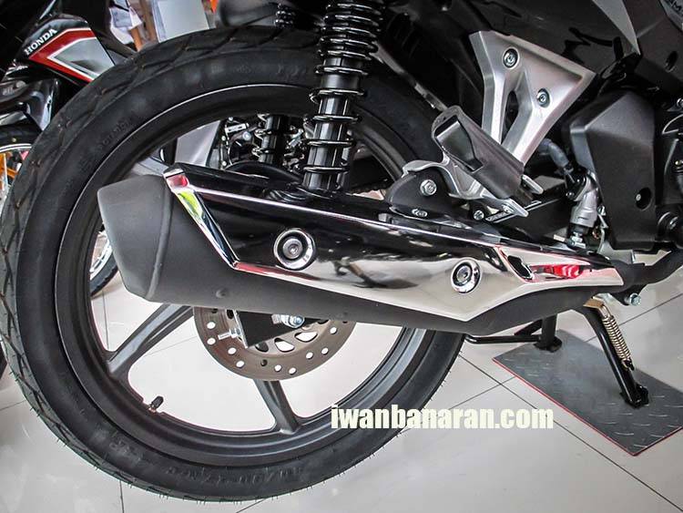 Blade 125 FI (10)