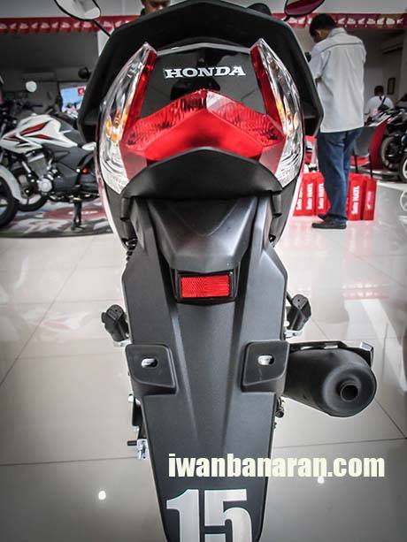 Blade 125 FI (8)