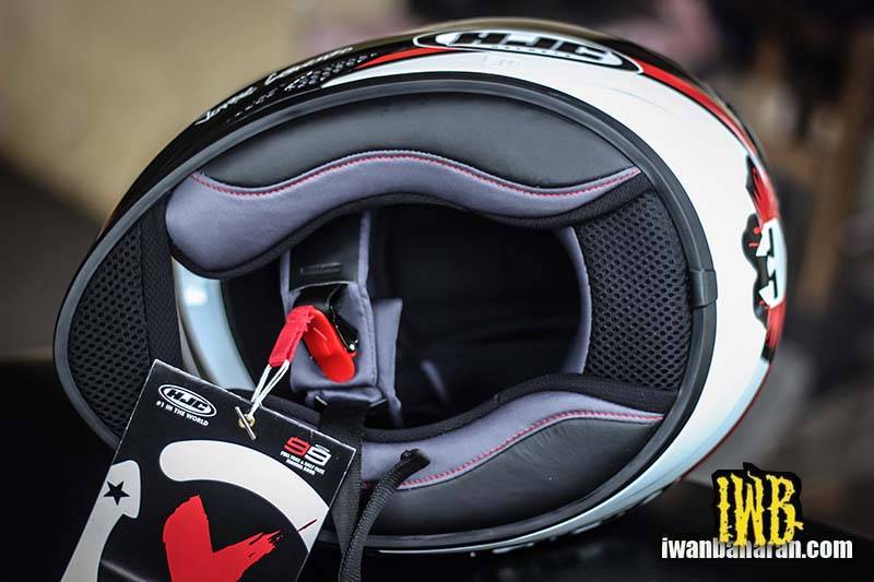 HJC Jorge Lorenzo Replica (14)