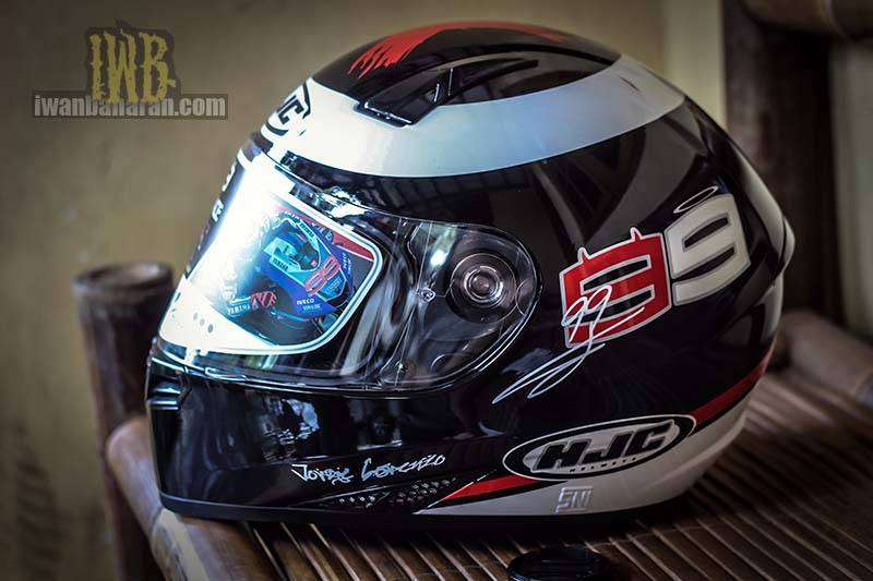 HJC Jorge Lorenzo Replica (5)