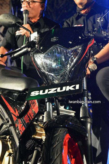 Suzuki resmi rilis Satria Black Fire II. Berikut rupa detil sang kuda besi….