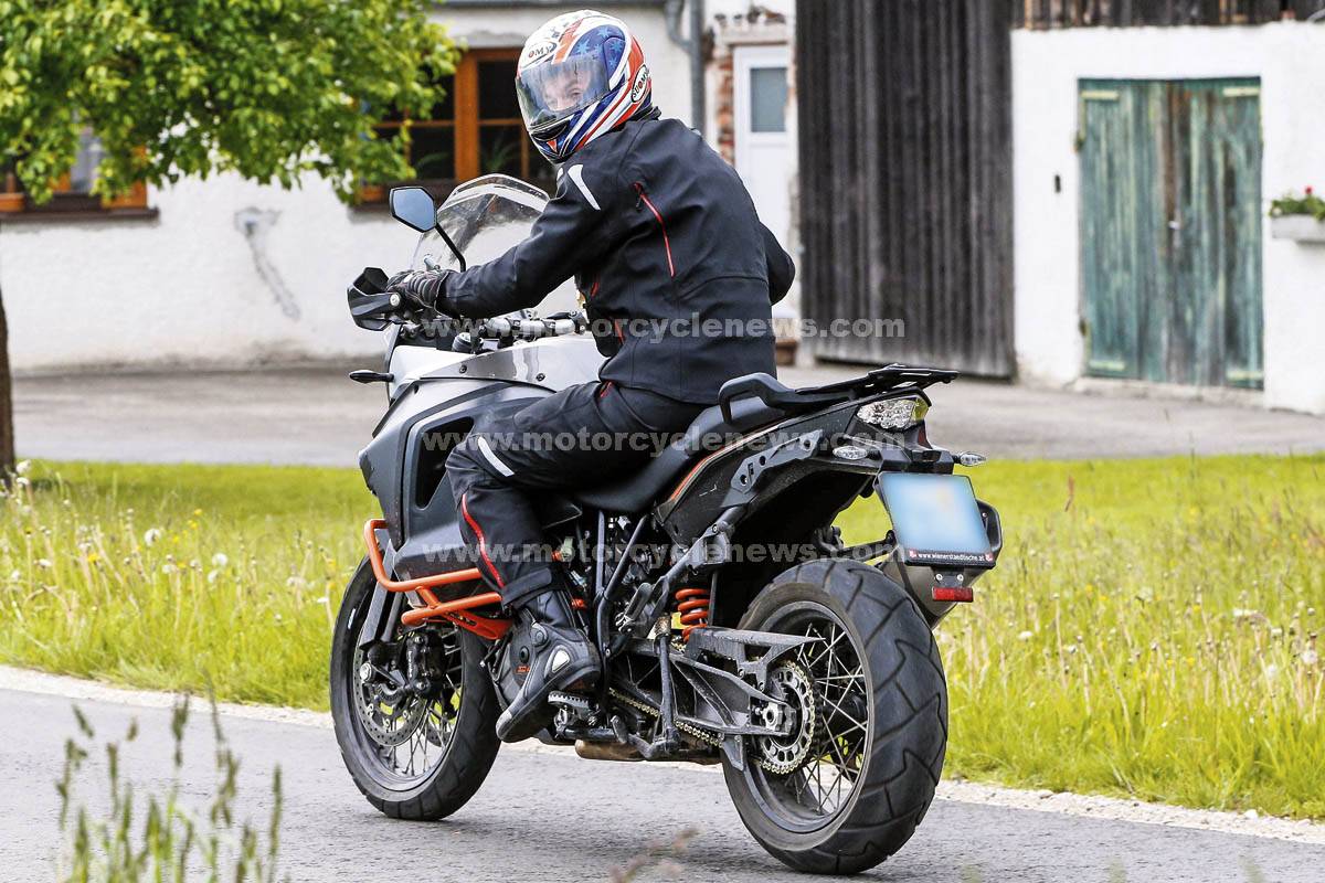 Spyshot…..New KTM 1190 adventure terjepret dijalanan!!….