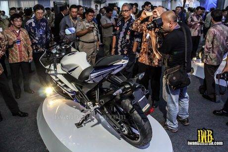 Yamaha_40_R25 (2)