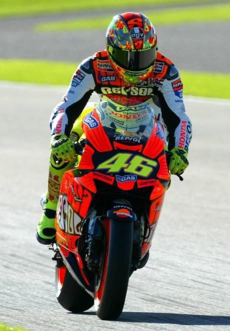 wpid-valentino-rossi-honda-rc211v-valencia.jpg