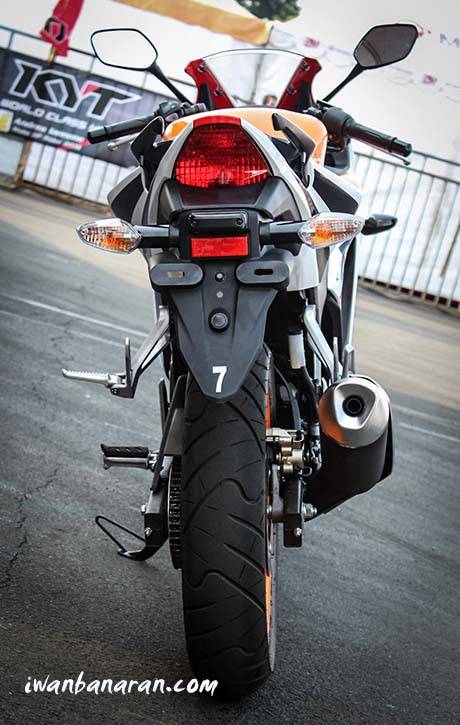 Honda new CBR150R 2015 (12)