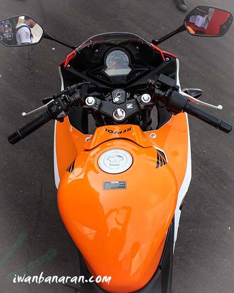 Honda new CBR150R 2015 (30)