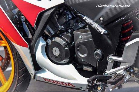 Honda new CBR150R 2015 (40)