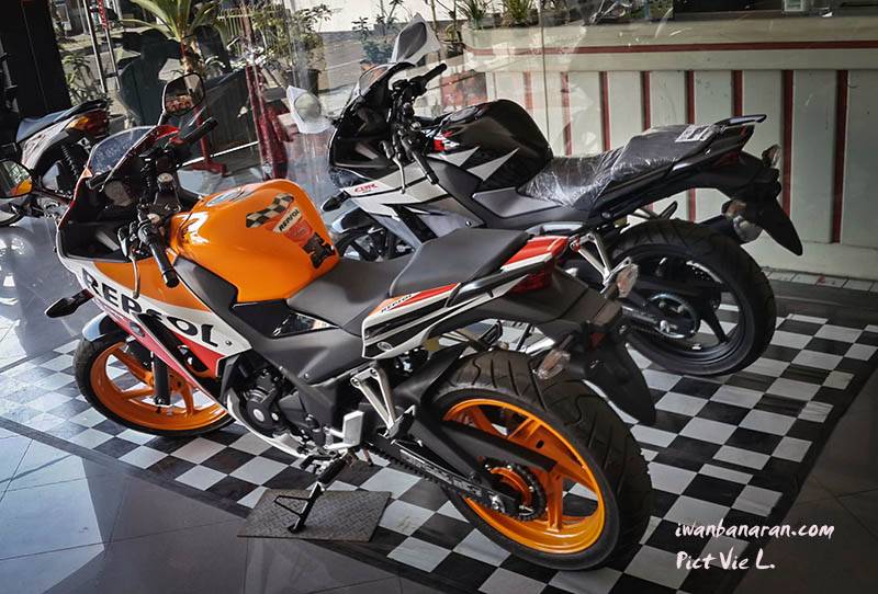 Komparasi fisik CBR150R lokal vs CBR250R…….