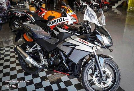 CBR150R vs CBR250R (4)