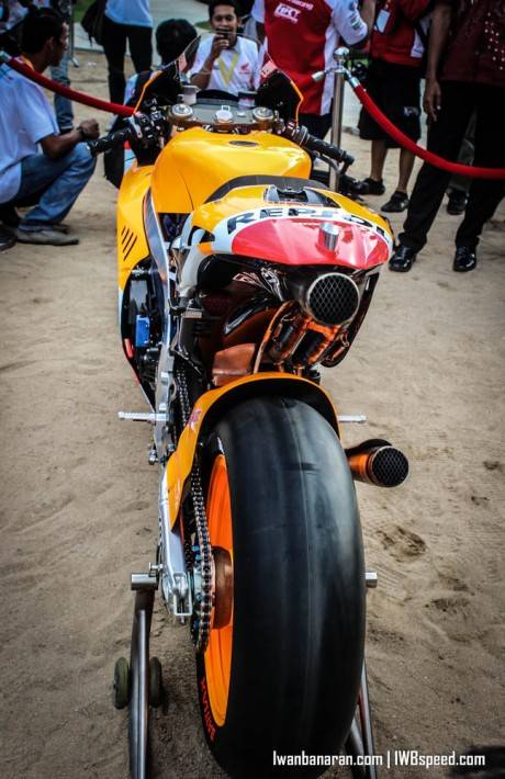 Honda RC213v (39)