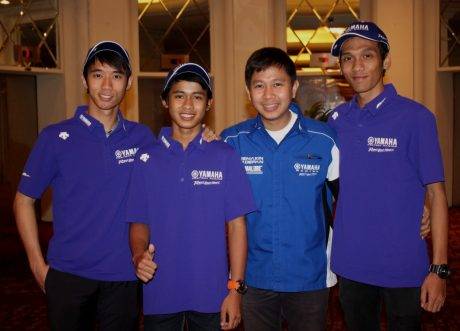 Imanuel Pratna - Galang Hendra - Sigit PD rider Yamaha Indonesia untuk Asia Road Racing Championship 2015 dan Manager Team Wahyu Rusmayadi