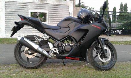 Black CBR150