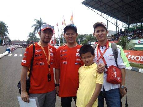 IMG-20150403-WA0010