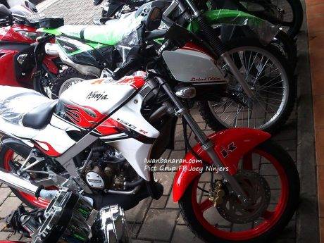 Ninja 150 R limited edition (2)