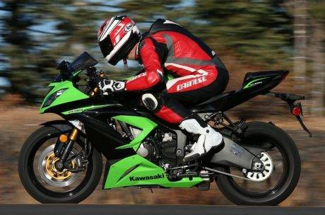 kAwasaki ZX6