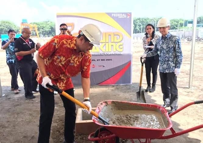 Permintaan produksi meningkat….PT Federal Karyatama bangun pabrik baru. Wihhh…laris manis euy !