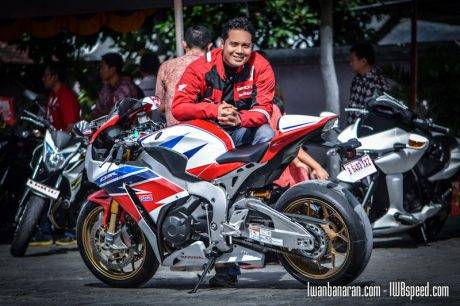 Honda CBR1000RR SP (1)