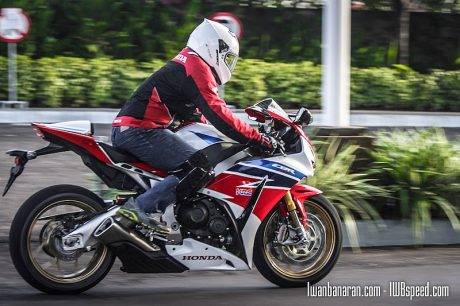 Honda CBR1000RR SP (2)
