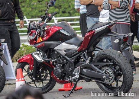 Yamaha MT25 red (2)