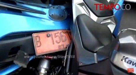 insiden ninja 250 vs taxi (3)