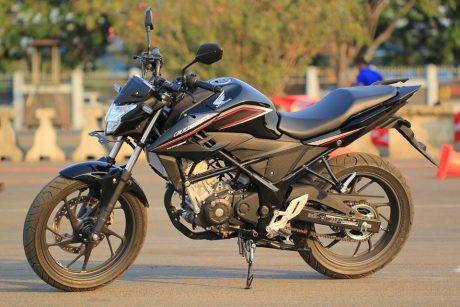 Honda new CB150R & sonic 150R (3)