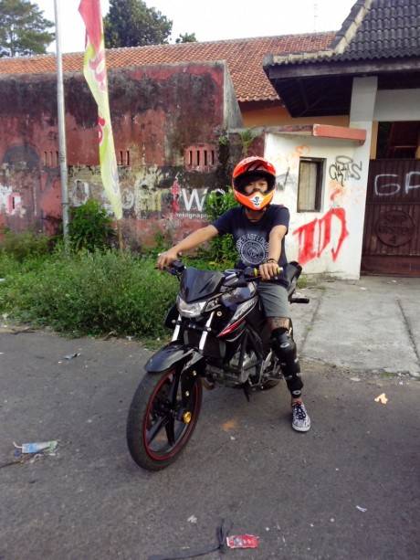 Buka training school buat para freestyler…Wawan Tembong puji Yamaha Vixion !