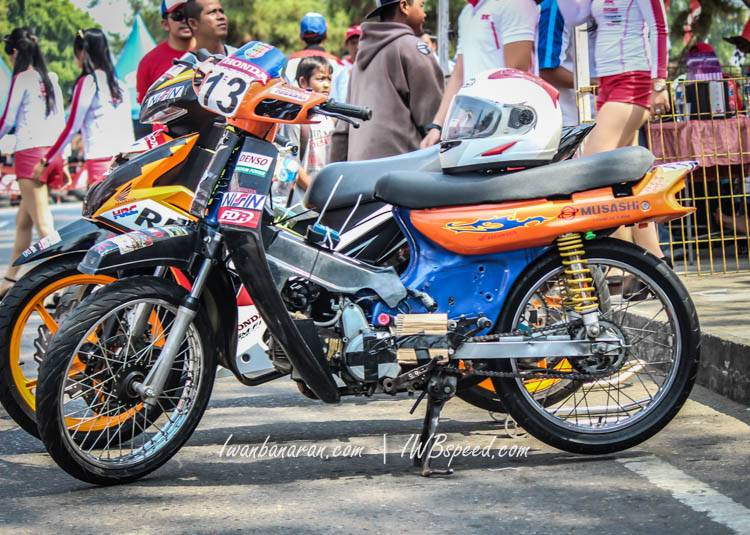 HRC Banjarbaru : Mengandalkan Astrea Grand lansiran 1994….pembalap ini kejutkan para penonton !!
