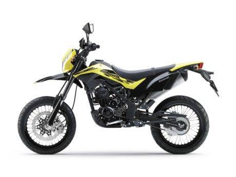 kawasaki D-Tracker 150 pelk 17 inch (4)