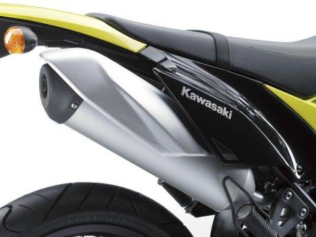 kawasaki D-Tracker 150 pelk 17 inch (9)