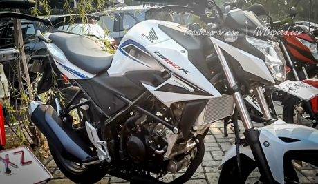 new CB150R 2015 (3)