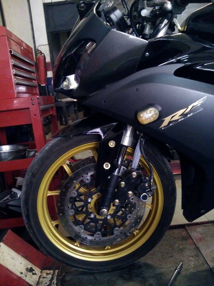Yamaha R15 modifikasi R25 (2)
