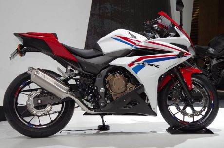 Honda CBR400R 2016 (5)