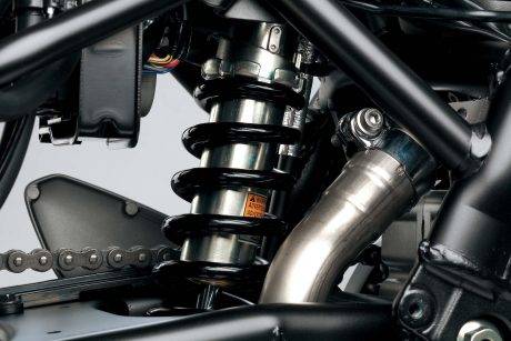 2016-Suzuki-SV650-A-details-19