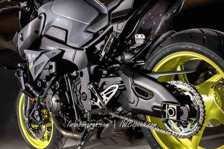2016-Yamaha-MT-10-details-05