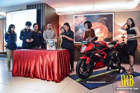 Kawasaki RR Mono-2