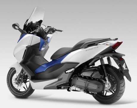 honda-forza-white-blue-