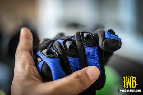 Yamaha Glove (2)