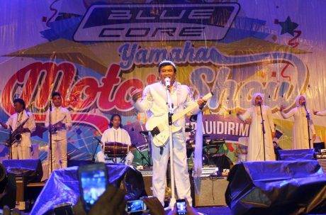 Rhoma Irama dan band Soneta tampil dalam event Blue Core Yamaha Motor Show dan soft launching Mio Z
