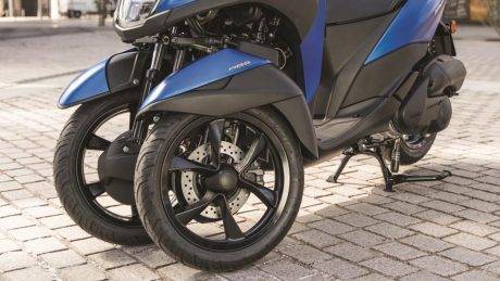 2016-Yamaha-Tricity-155-EU-Cyber-Blue-Detail-001