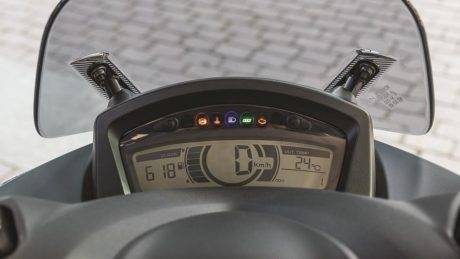 2016-Yamaha-Tricity-155-EU-Cyber-Blue-Detail-007