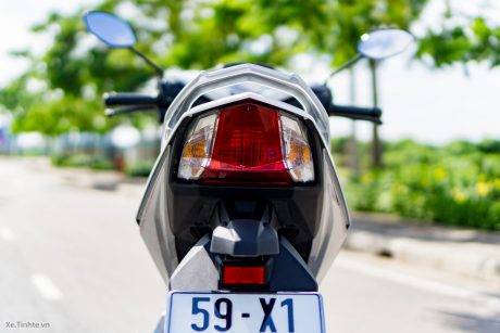 Komparasi fisik Yamaha MX King vs Honda Supra GTR150 (11)