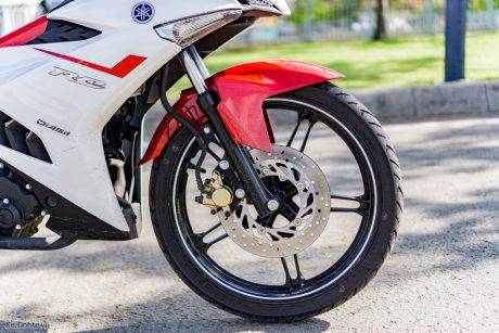 Komparasi fisik Yamaha MX King vs Honda Supra GTR150 (18)