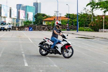 Komparasi fisik Yamaha MX King vs Honda Supra GTR150 (3)